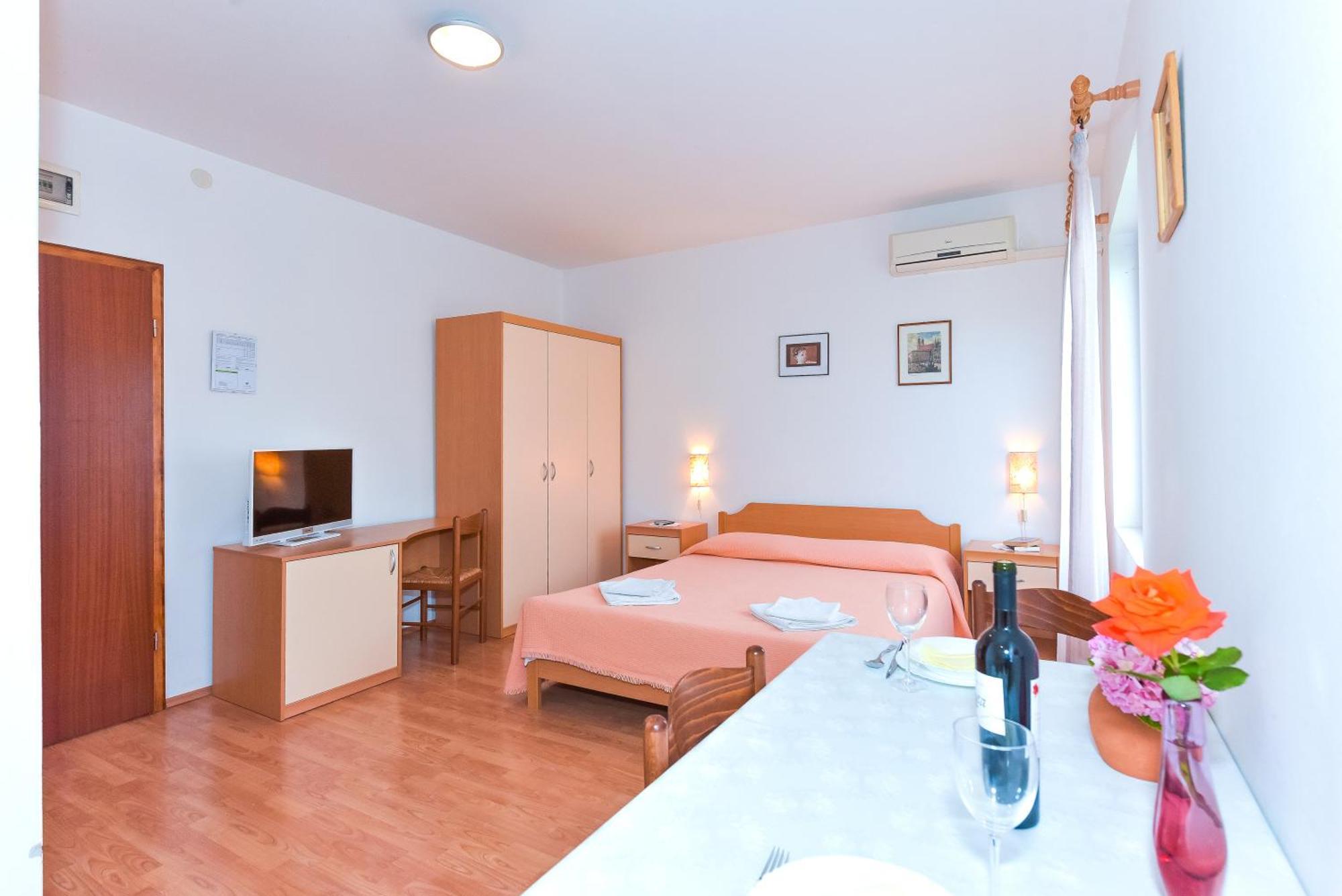 Apartments Adria Biograd Na Moru Room photo